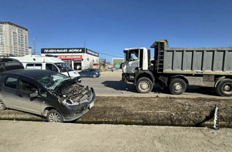 Водители грузовиков устроили гонки и попали в ДТП