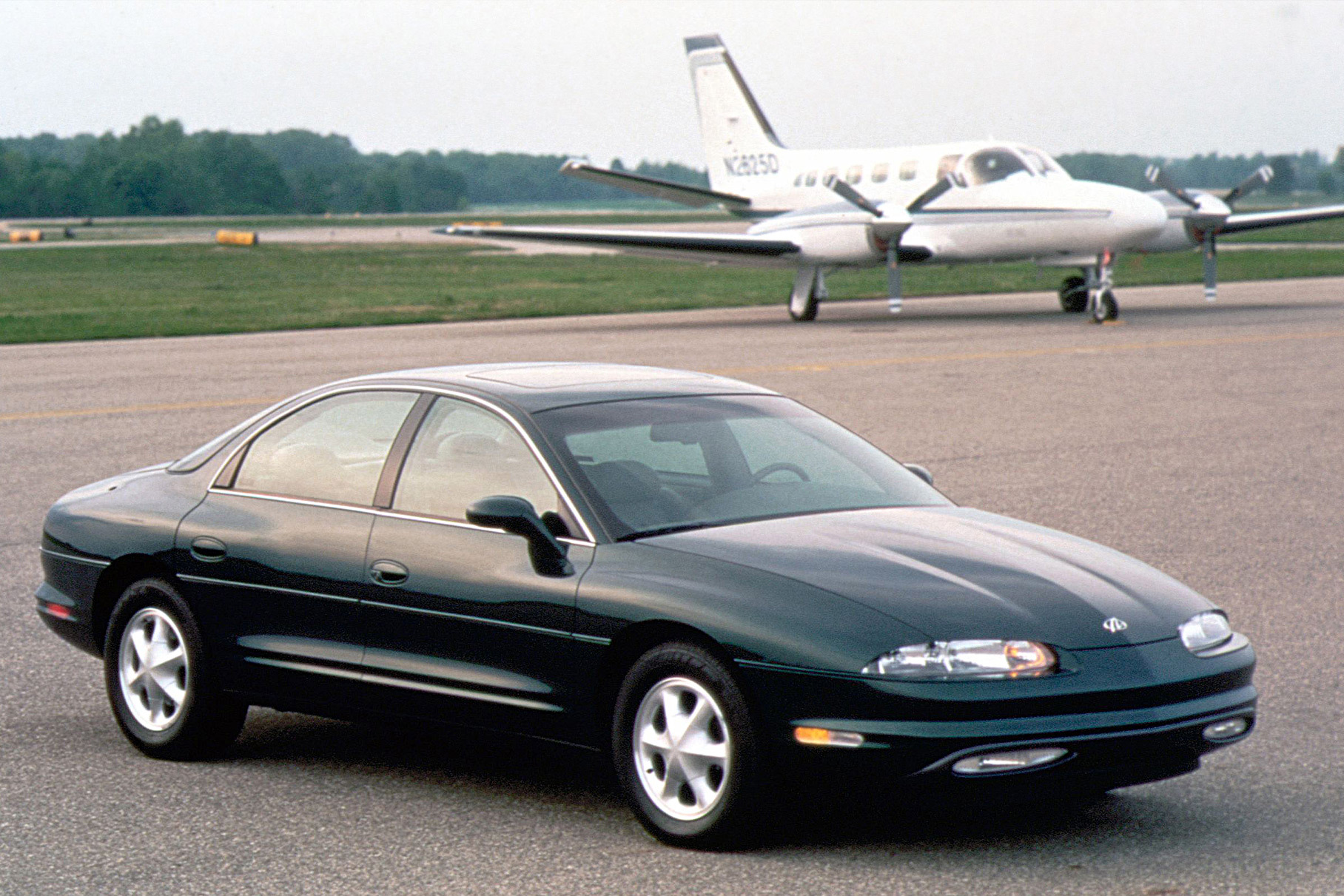 Oldsmobile Aurora отмечает очередной юбилей