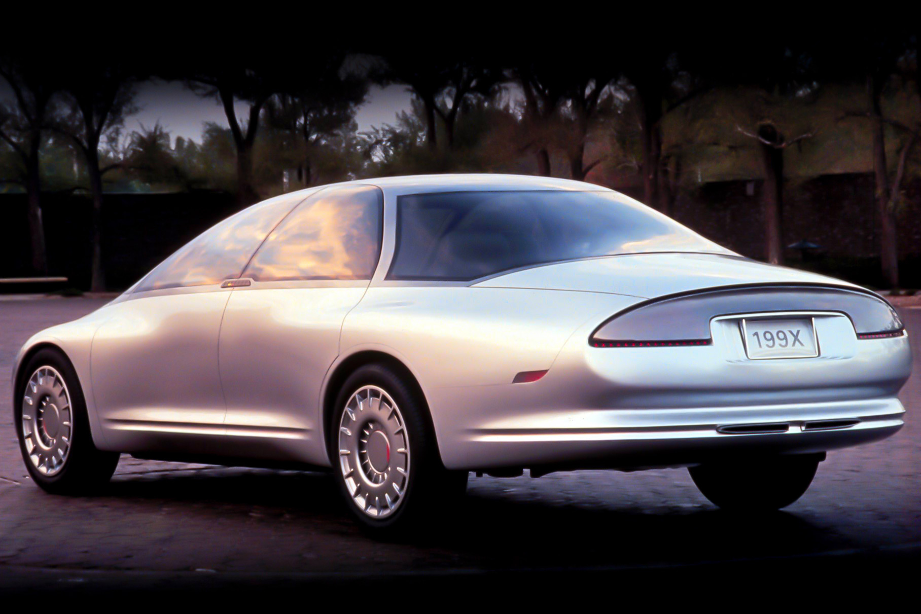 Oldsmobile Aurora отмечает очередной юбилей