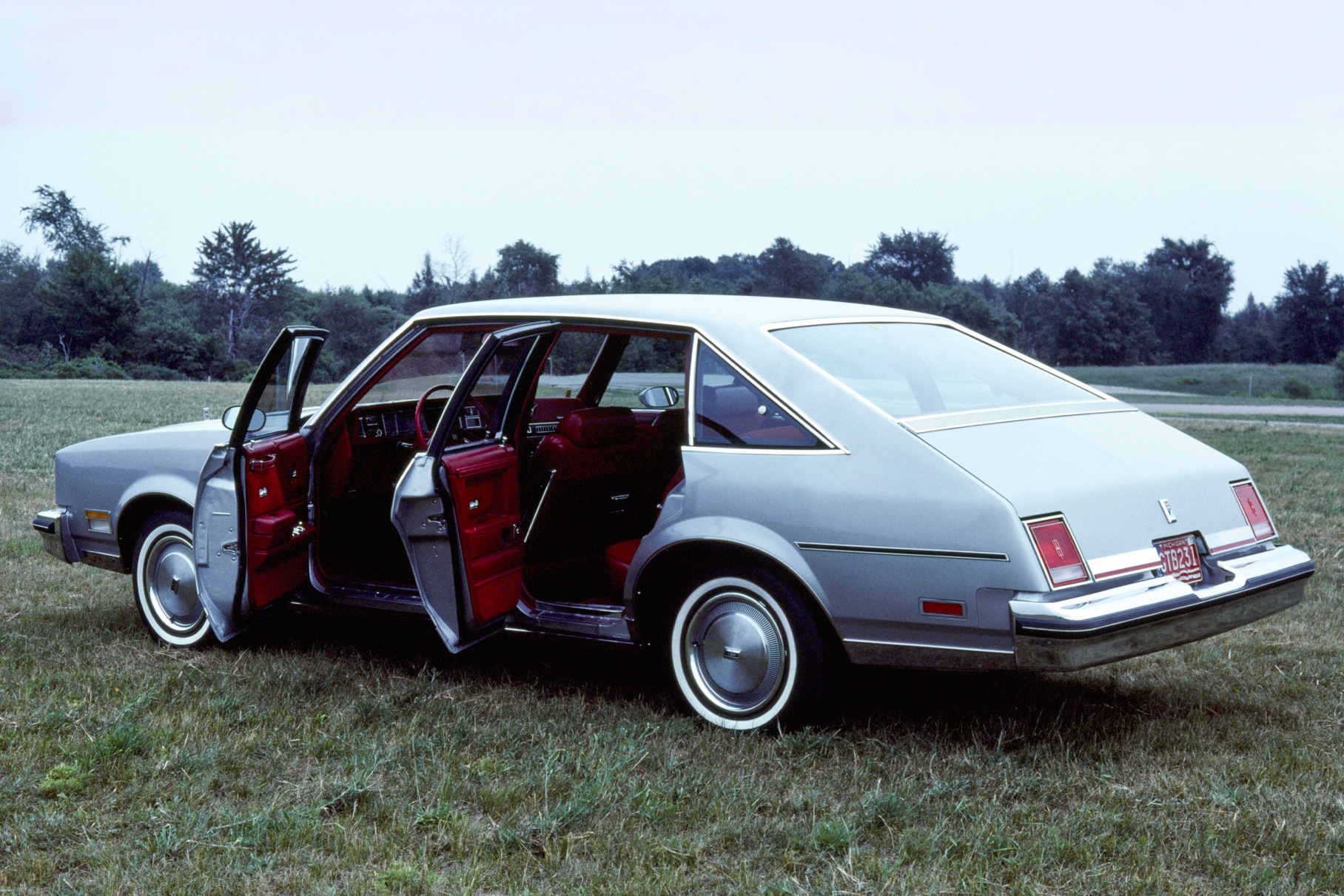 Oldsmobile Aurora отмечает очередной юбилей