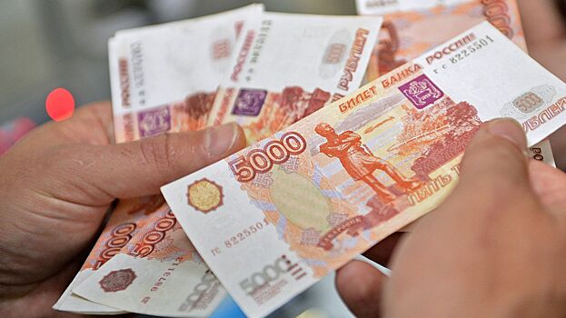 Выпуск купюры в 10 тысяч рублей в России сочли ненужным по двум причинам