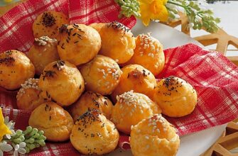 Сырные шарики с сюрпризом — легкая закуска на Новый год